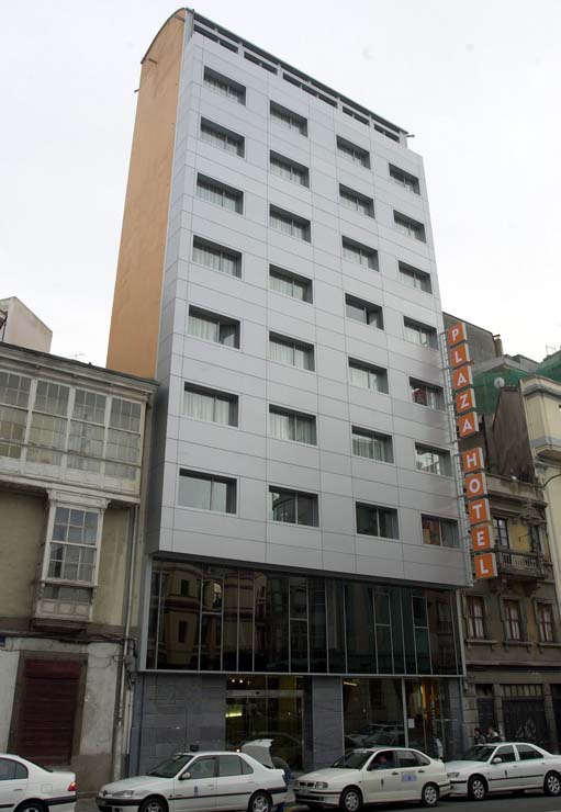 Reforma integral de edificio para Hotel Plaza